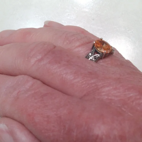 $10ππNEWπ₯ 925 S/S Size 6 Oval Imperial Topaz CZ/ Marcasite Baguette ringπ - Picture 7 of 11